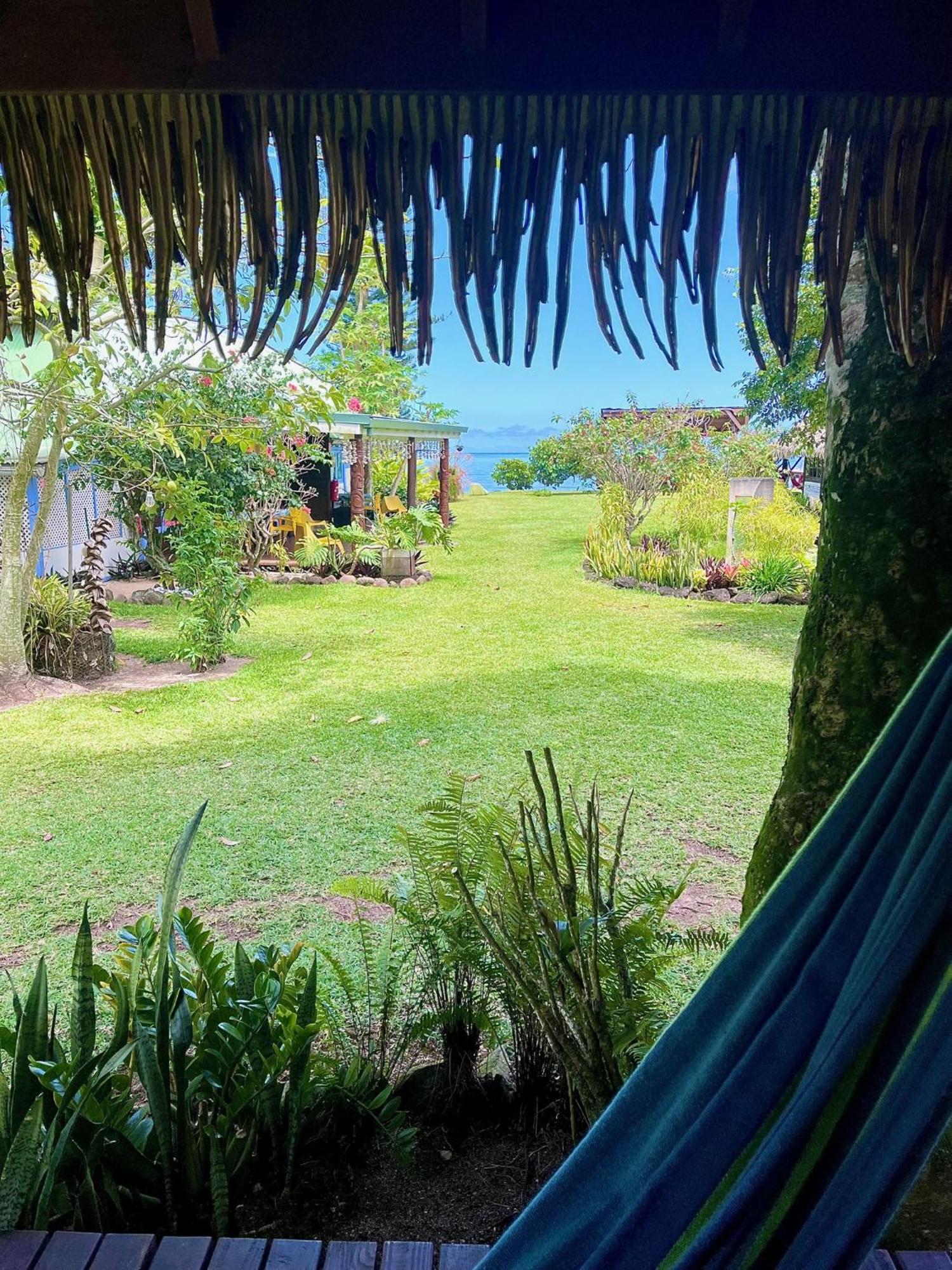 Linareva Moorea Beach Resort Haapiti Exterior photo